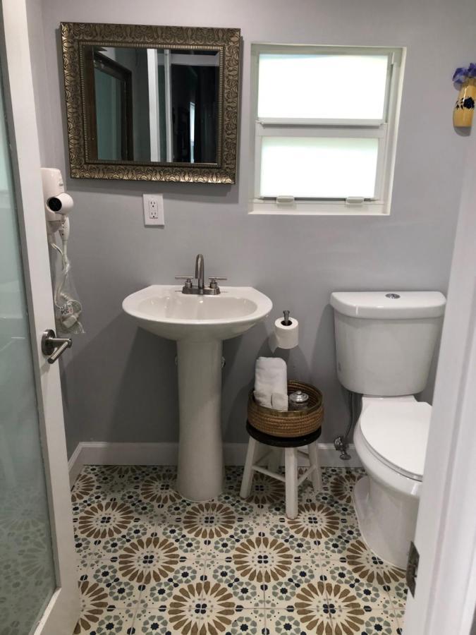 Private And Secluded Studio In Little Havana - 6V Miami Exterior photo