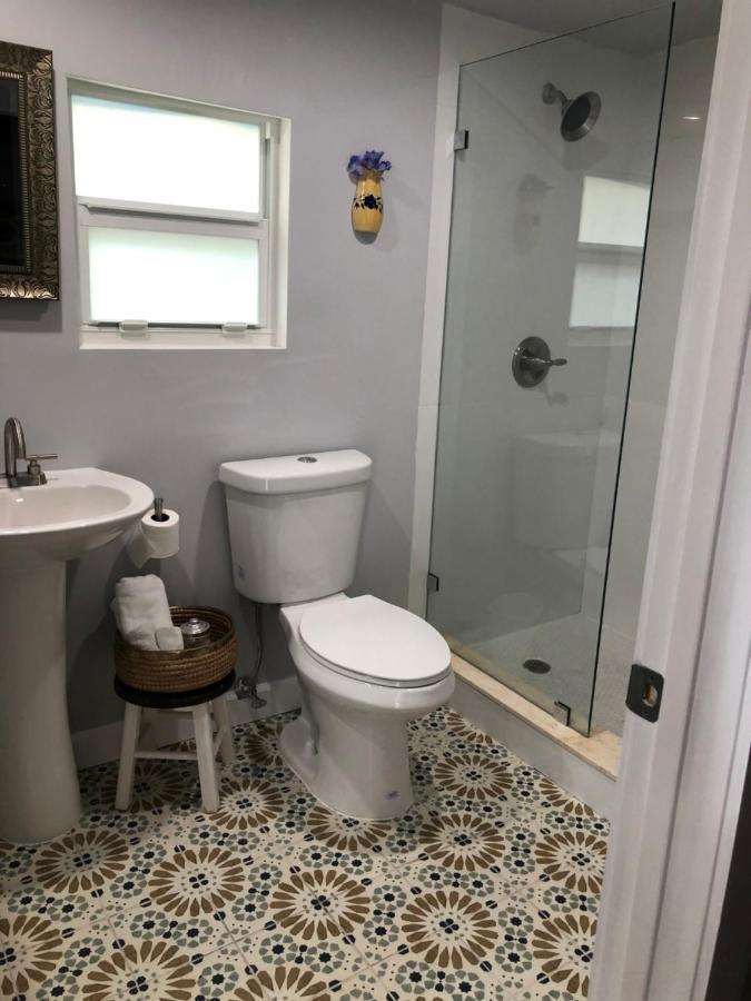 Private And Secluded Studio In Little Havana - 6V Miami Exterior photo